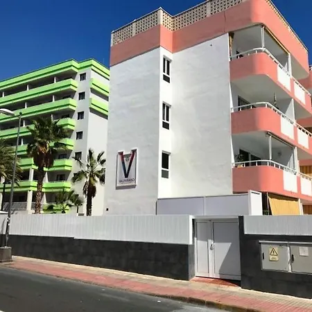 Valparaiso Flamingo * San Bartolome de Tirajana (Gran Canaria)